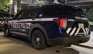 Two shot in South Seattle attempted robbery