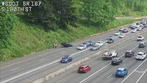 4-car rollover crash forces traffic into one lane on SR 167