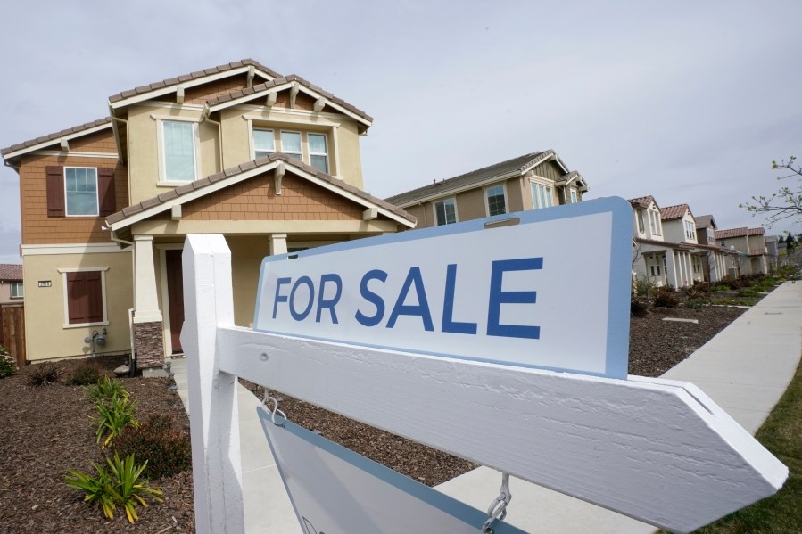 Las Vegas home prices stable; market shifting toward buyers, LVR says