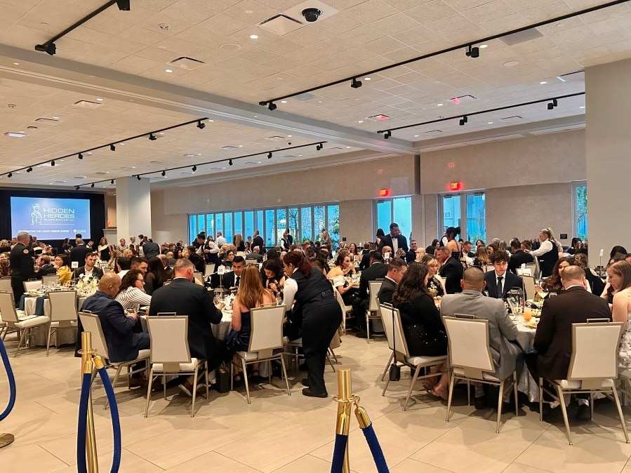 LVMPD hosts 8th annual Hidden Heroes Black & White Gala