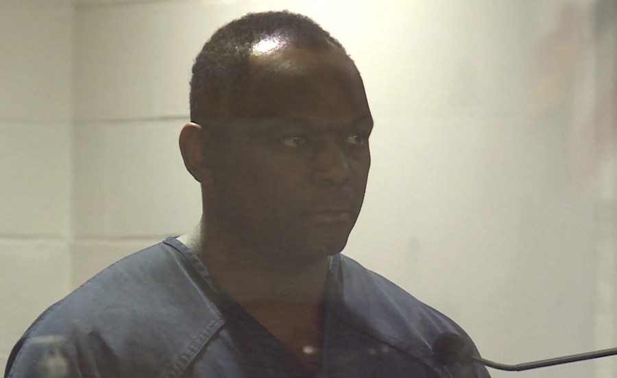 $250K bail set for Las Vegas corrections officer accused of deadly DUI, hit-and-run crash