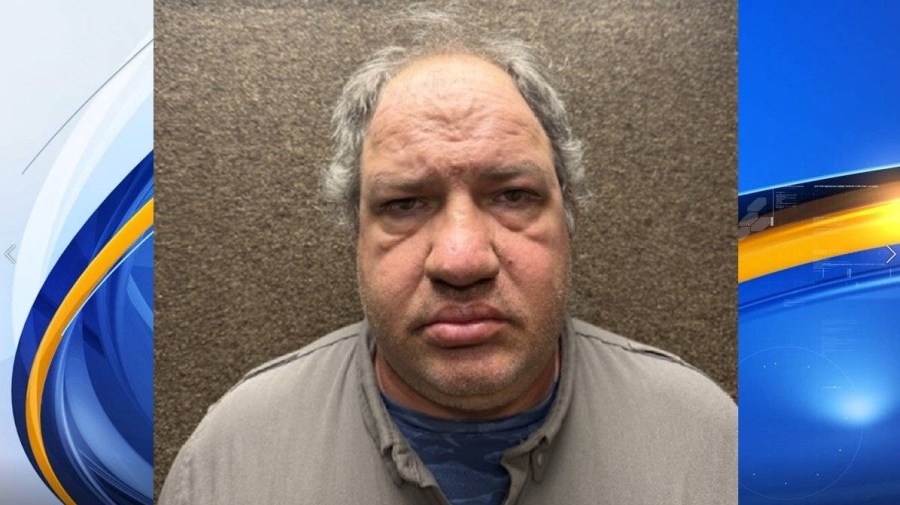 Houma man arrested in Lafayette, charged with child sex crimes