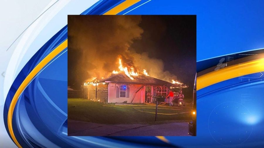 Carencro firefighters tackle two house fires in one night