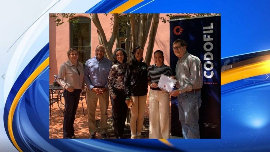 Lafayette High graduate wins award for French Immersion education