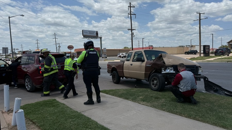 Rear-end collision on Sherwood Way causes accident