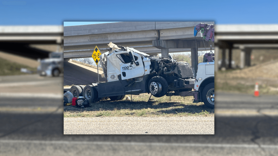 TxDPS investigates nighttime overpass crash