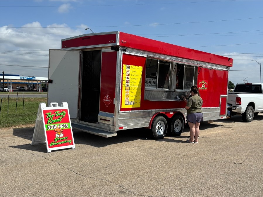 ‘Brat' back: Tasty Kraut returns following food trailer explosion