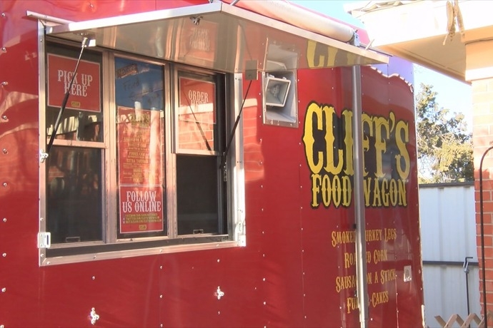 Newly filed bill would provide Texas food truck operators more freedom to operate