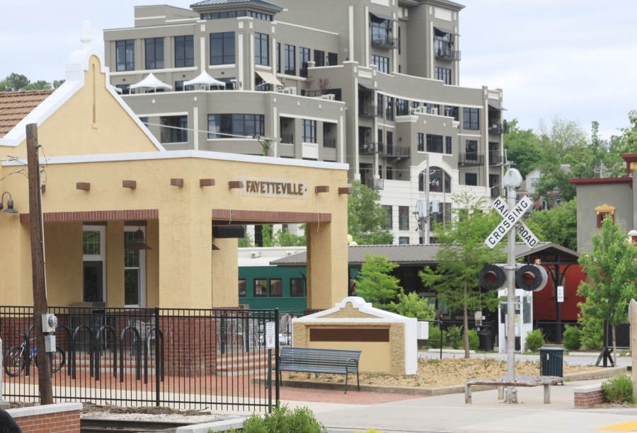 Fayetteville Planning Commission to decide on 7-story building on Dickson St.