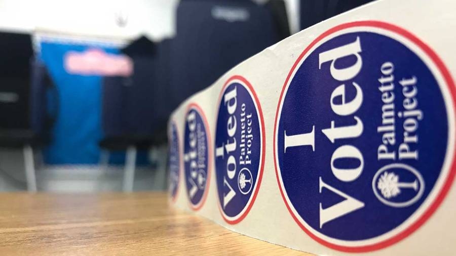 Wyden aims to bring Oregon's voting model nationwide with Vote at Home Act