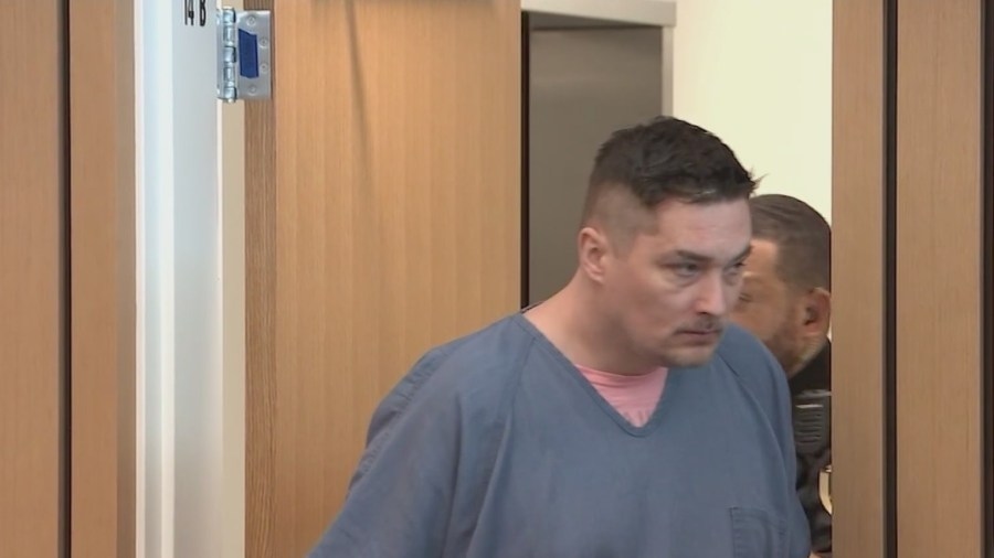 Accused serial killer Jesse Lee Calhoun enters plea for fourth murder charge
