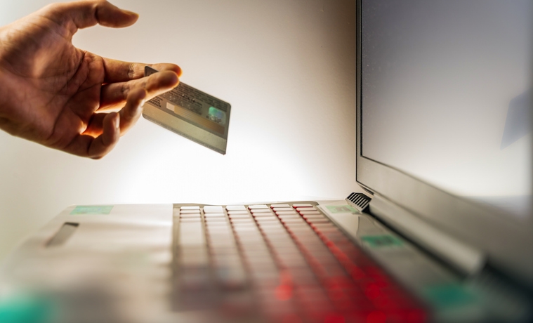British man posed as billionaire, tricked Portlander in $1.9 million online romance scheme