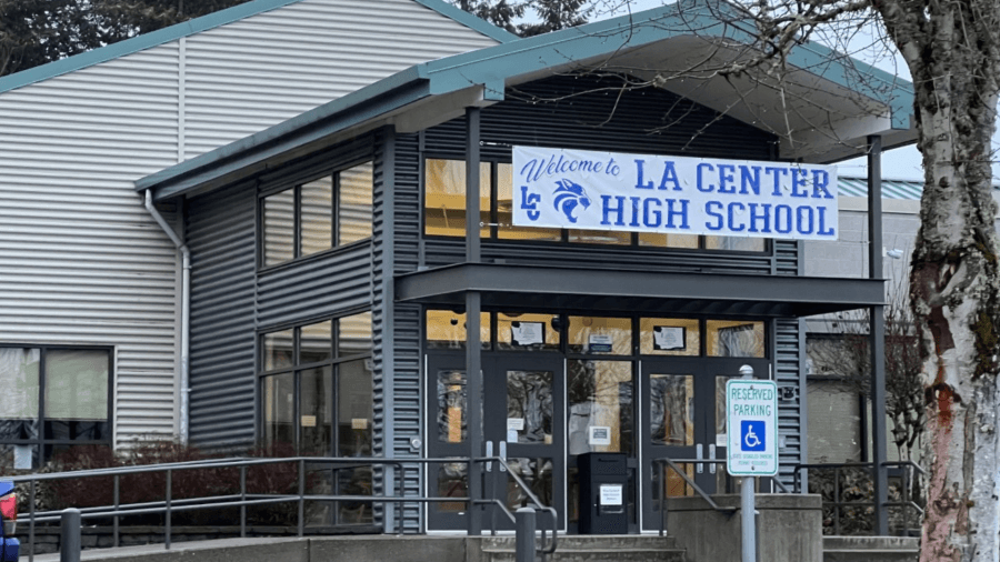 La Center School District ordered to revise student gender identity policy