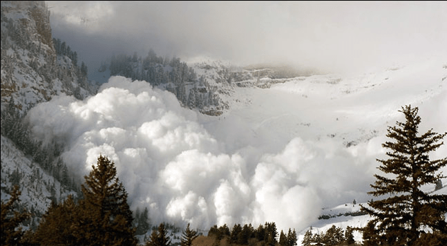 Experts give tips for avalanche safety following tragedy in the Oregon Cascades