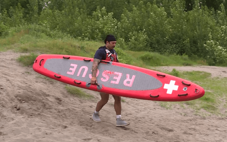 AMR lifeguards talk water safety tips as Oregon weather heats up