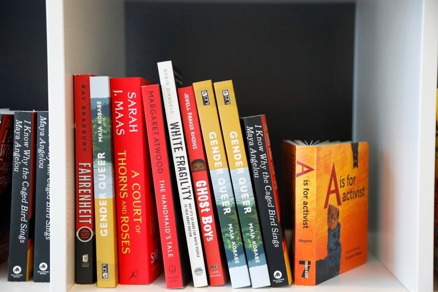 Oregon legislature passes bill to combat ‘politicized' book bans