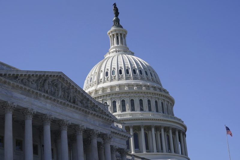 Oregon Senate passes bill allowing governor to appoint a US senator during seat vacancy