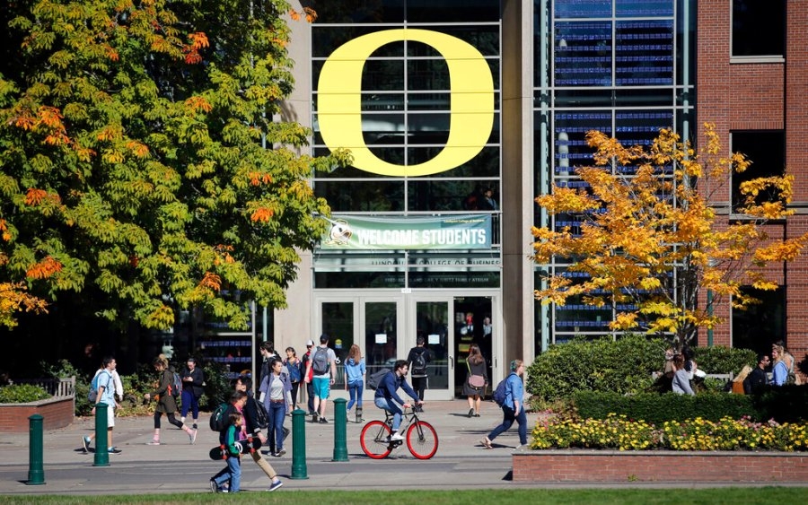 Oregon student visas reinstated after being revoked by Homeland Security