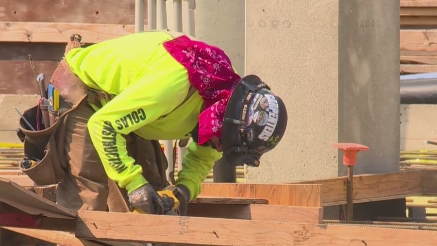Construction companies band together for mental health as industry faces high suicide rates