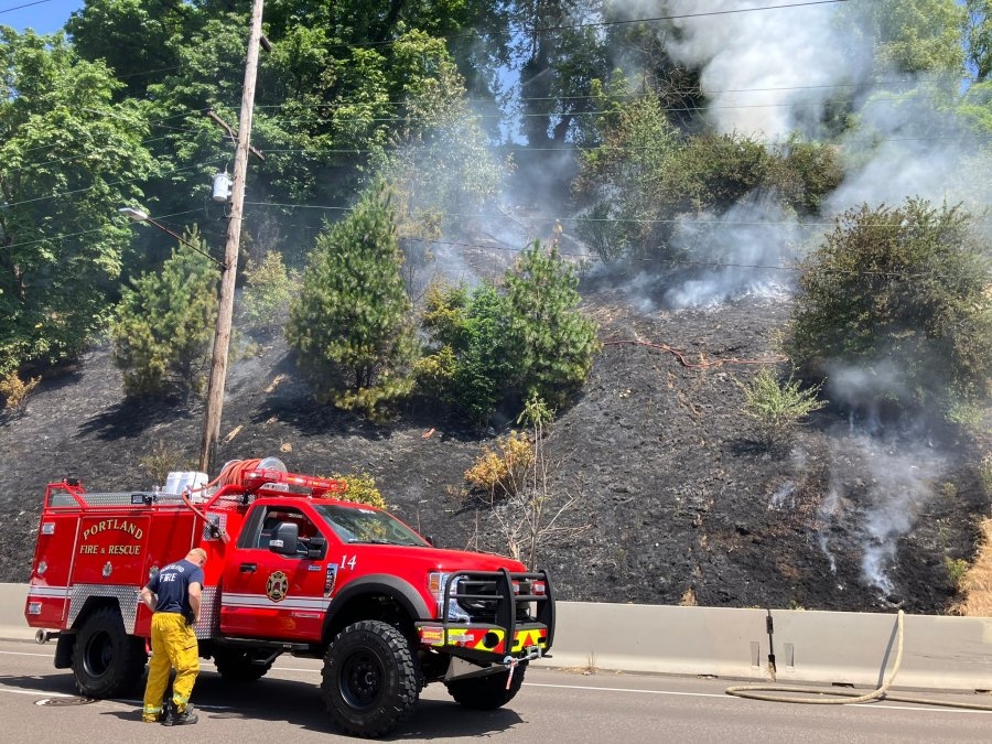 Traffic impacted as Portland crews mop up I-5 fire near Greeley Avenue ramp