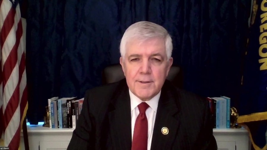 Rep. Cliff Bentz on Trump tariffs, efforts to remove gray wolf from endangered species list
