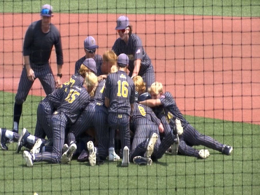 Knight's walk off Wheatland 4-3 in 9