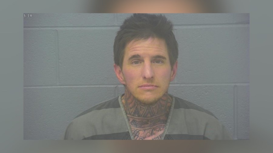 Springfield man charged after robbing, shooting at man's home