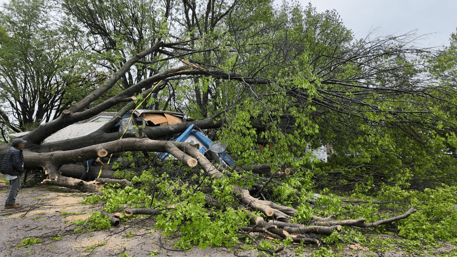 Highlighting when severe weather returns to the Ozarks