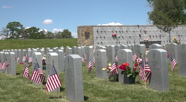 Veterans Memorial Cemetery of Western Colorado pays tribute to fallen soldiers
