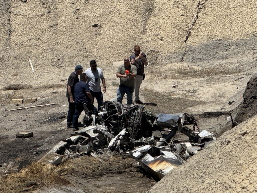 Aircraft crashes near Montrose Regional Airport