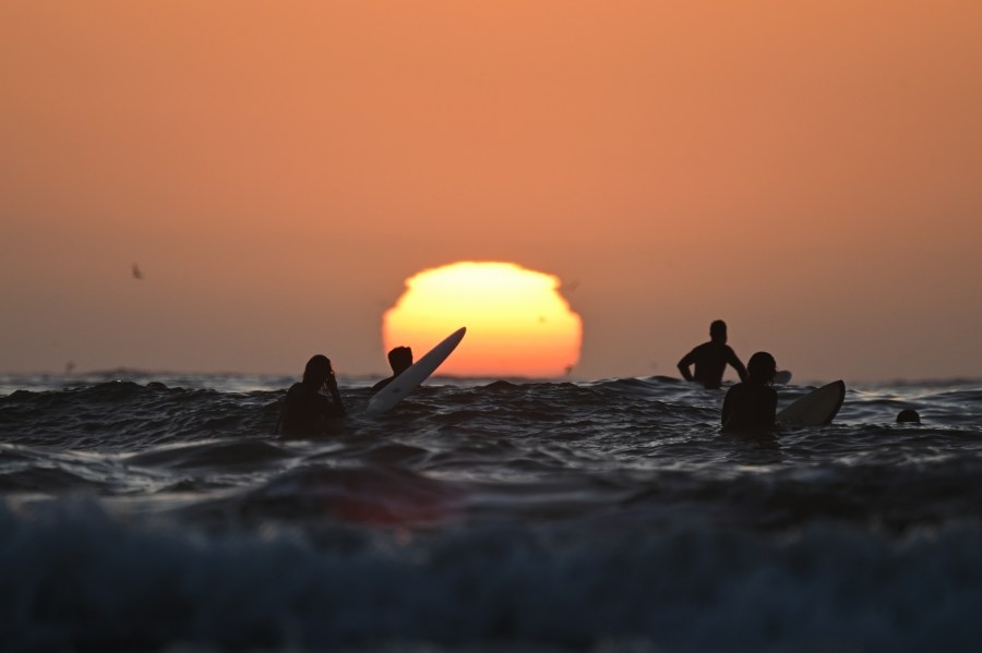 Popular Bay Area beach continues to see high levels of fecal bacteria: report