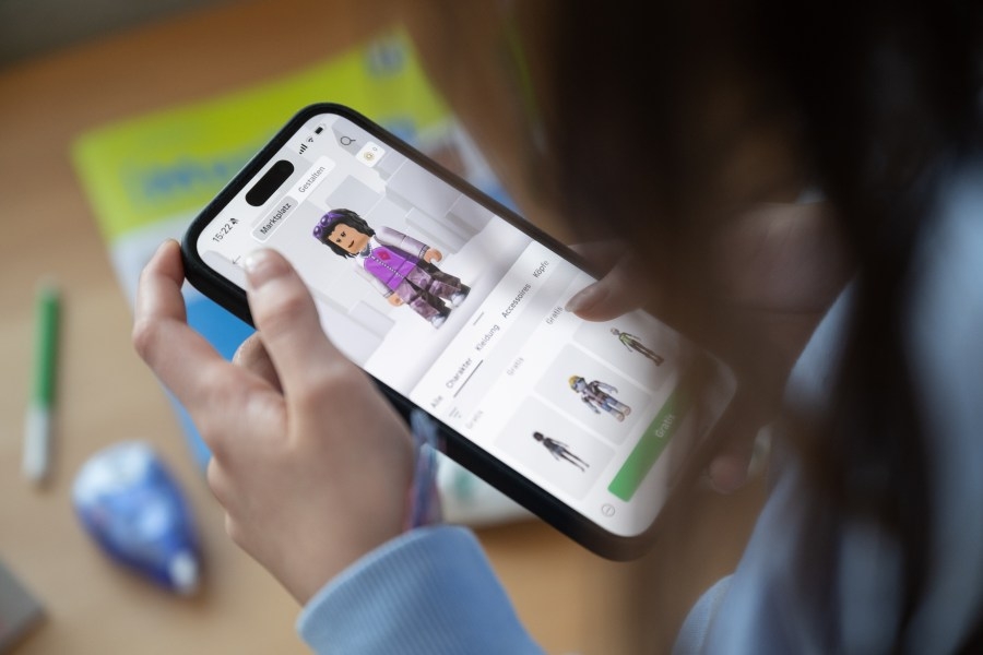 Sheriff: 10-year-old Calif. girl kidnapped by man she met on Roblox, Discord