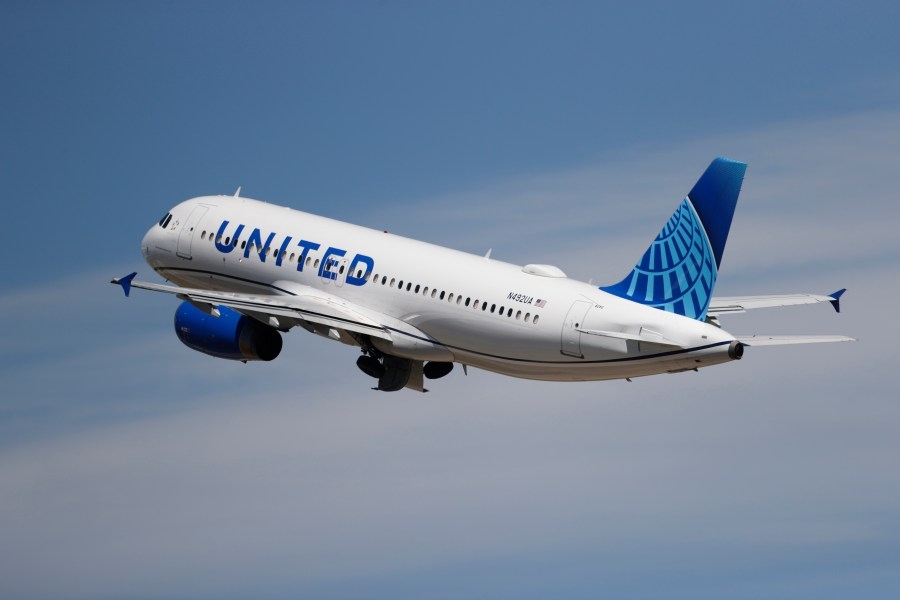 Shanghai-bound United flight diverted to SFO after pilot forgets passport