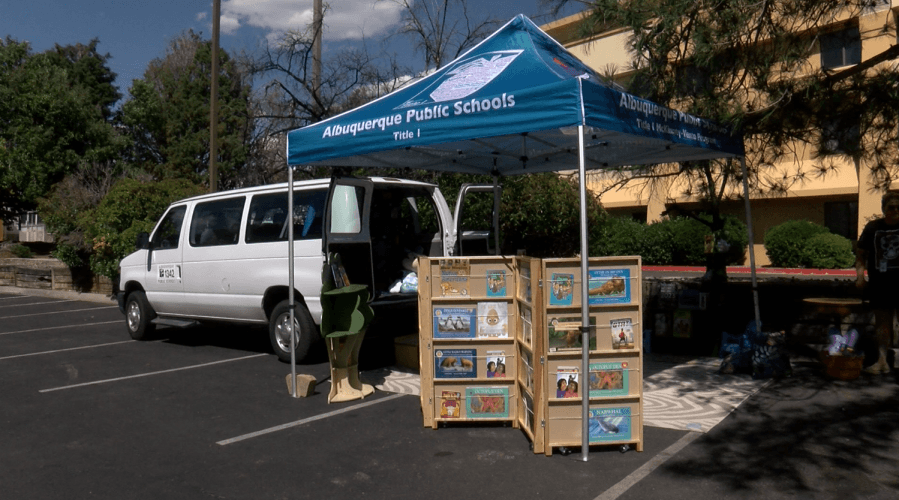Mobile library gives free books to homeless Albuquerque Public Schools students
