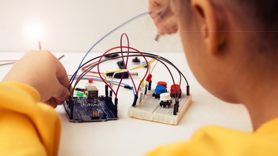 New Mexico funds $20 million ‘STEM Institute' aimed at improving student scores
