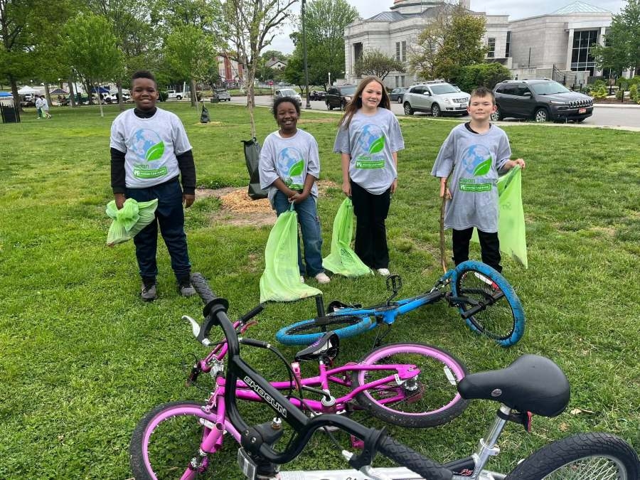 Vision Carthage mobilizes 100+ volunteers for cleanup effort