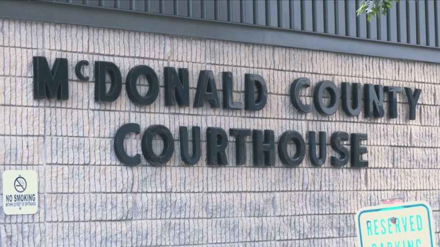 Southwest Missouri couple will go to trial on child abuse case