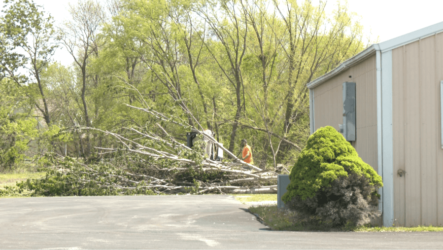 Carl Junction intensifies tornado cleanup with citywide debris pickup