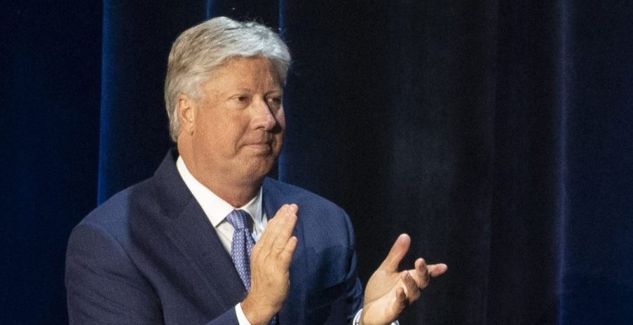 Robert Morris surrenders to Oklahoma authorities in child sex abuse case