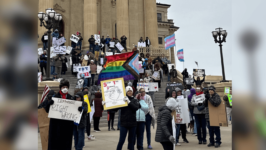 Topeka protest attracts hundreds to the Kansas Statehouse