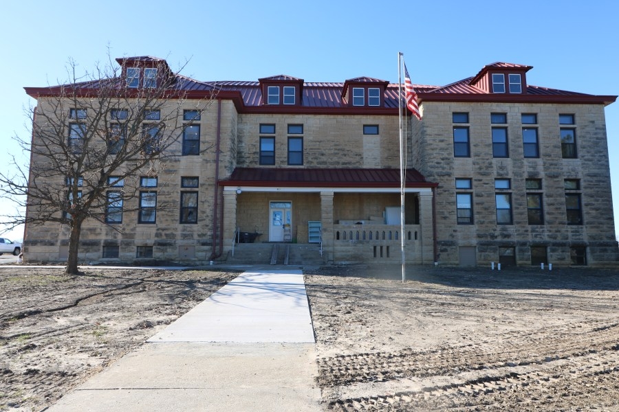 120-year-old Kansas school to reopen with fresh new look