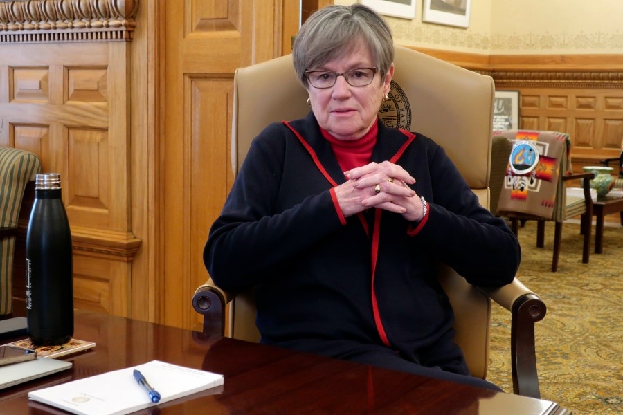 Kansas gov. vetoes child custody bill