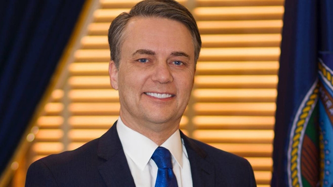 Dr. Jeff Colyer announces bid for Kansas governor