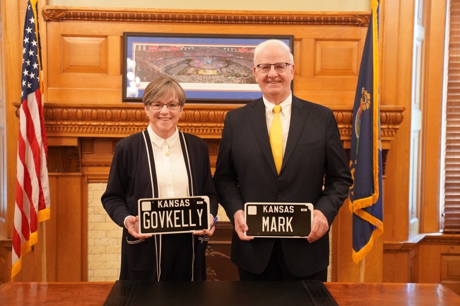 Blackout license plates available for purchase in Kansas starting on July 1, 2025