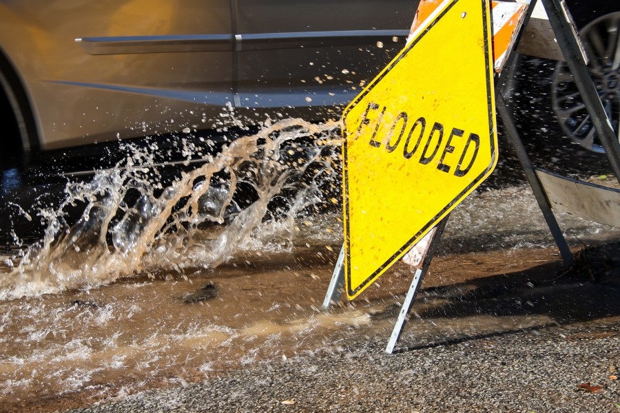 Rivers flooding impacting roads in northeast Kansas