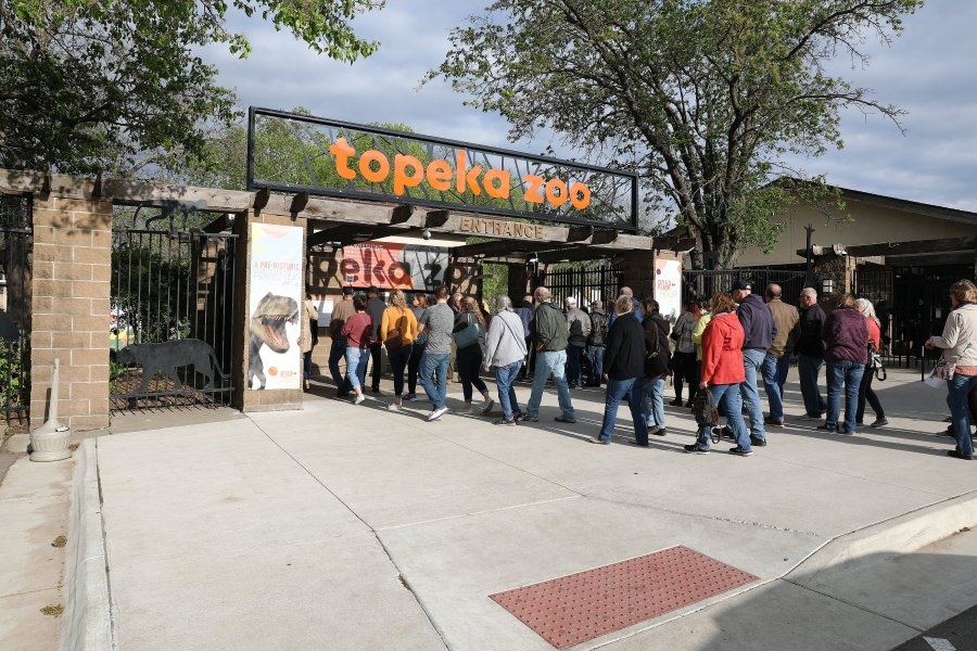 Topeka Zoo says goodbye, animals leaving for conservation effort