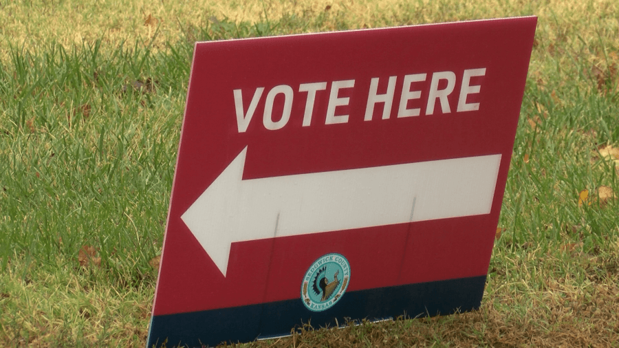 More early in-person voting opens for primary election