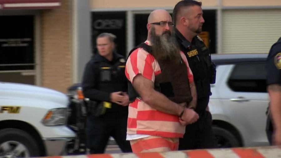 Suspect in murdered moms case wants new judge