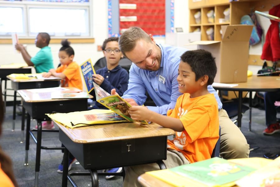 Wichita kids get free books for summer reading