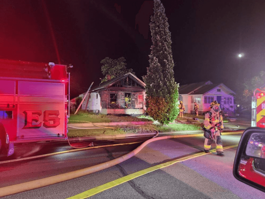 Firefighter hurt while battling house fire in Hutchinson
